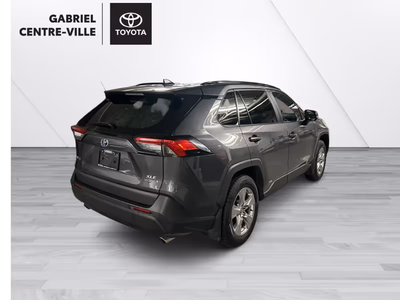 2022 Toyota RAV4 Hybrid XLE