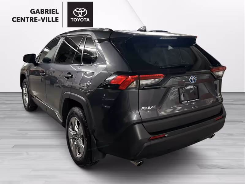 2022 Toyota RAV4 Hybrid XLE