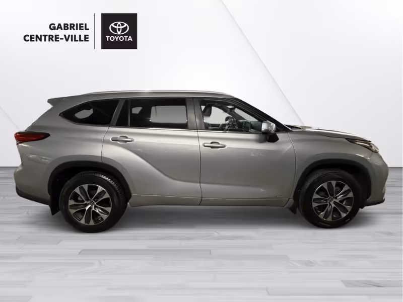 2023 Toyota Highlander Hybrid XLE