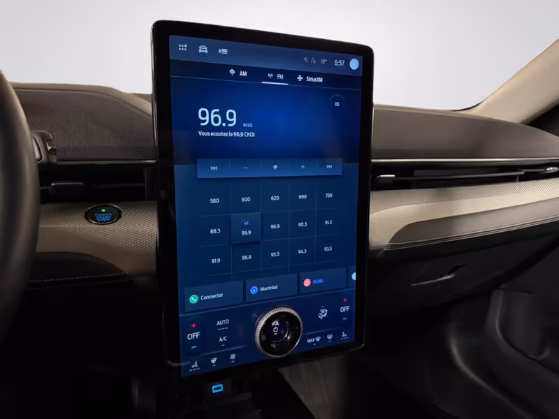 2022 Ford Mustang Mach-E Select