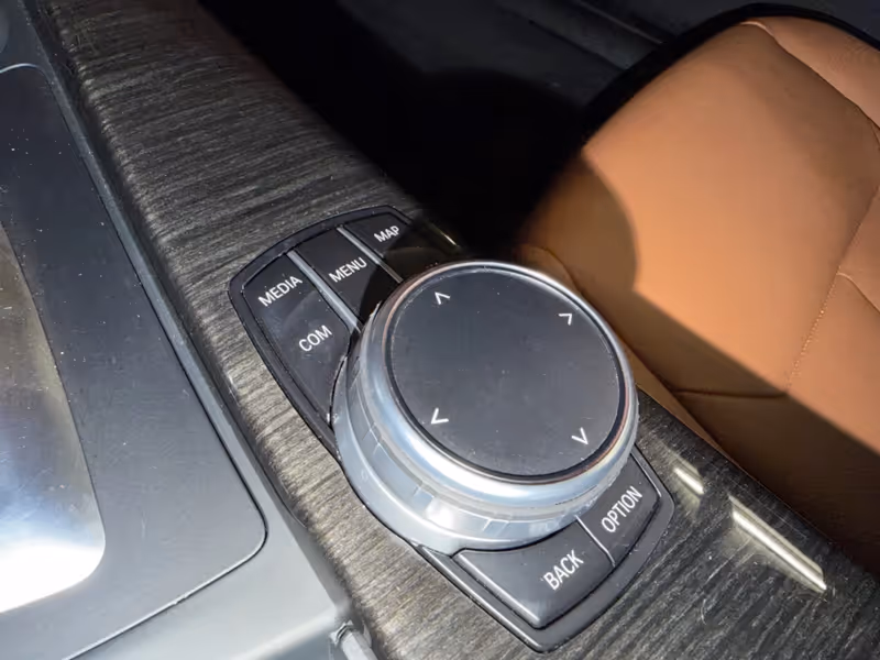 2017 BMW 3 Series 330i xDrive