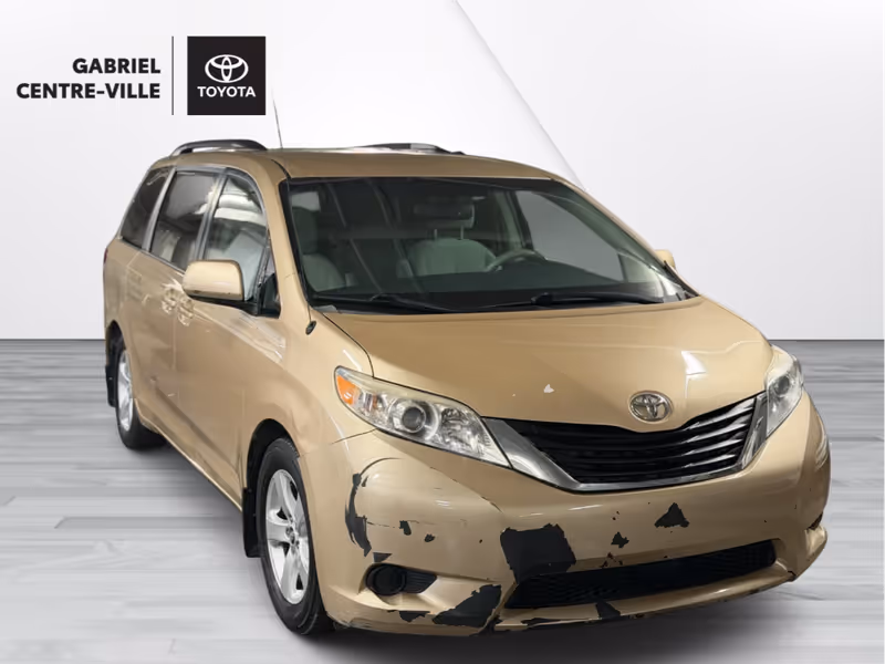 2011 Toyota Sienna LE