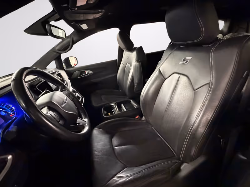 2020 Chrysler Pacifica Hybrid Touring-L