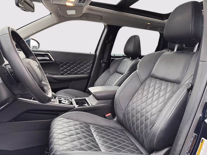 2023 Mitsubishi Outlander PHEV