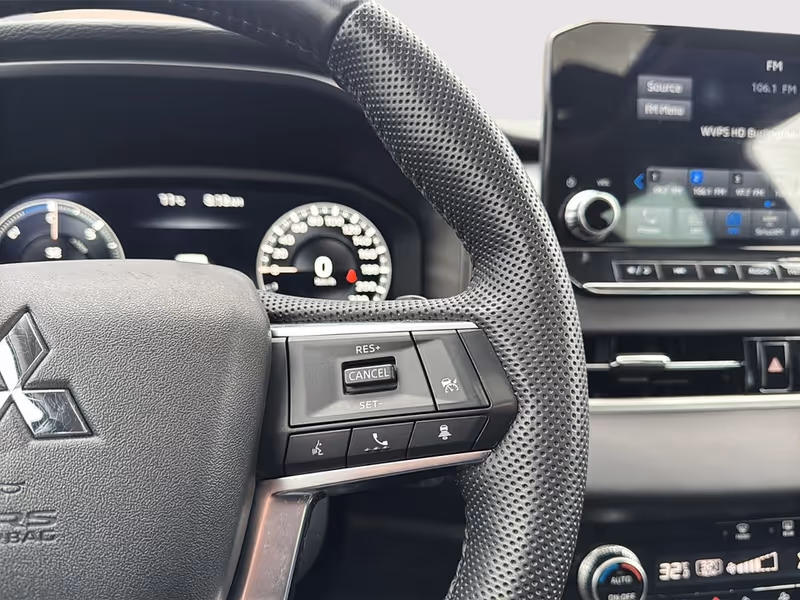 2023 Mitsubishi Outlander PHEV