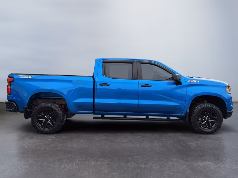2023 Chevrolet Silverado 1500 Custom Trail Boss