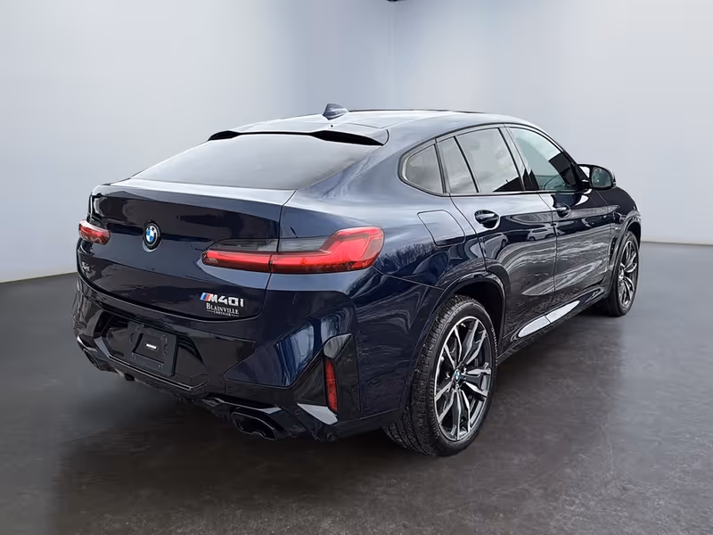 2023 BMW X4 M40i