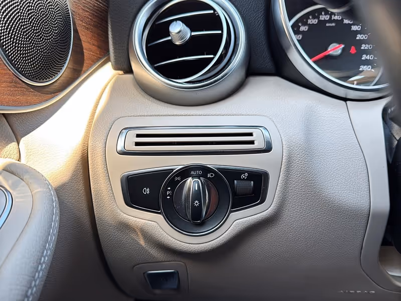 2021 Mercedes-Benz C-Class C 300