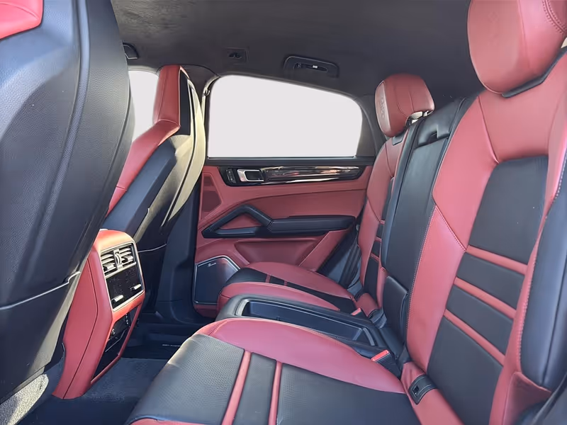 2023 Porsche Cayenne Turbo GT