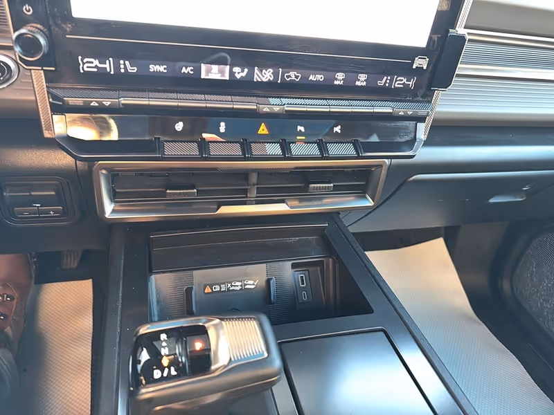 2024 GMC HUMMER EV SUV