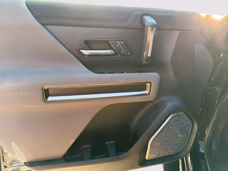 2024 GMC HUMMER EV SUV