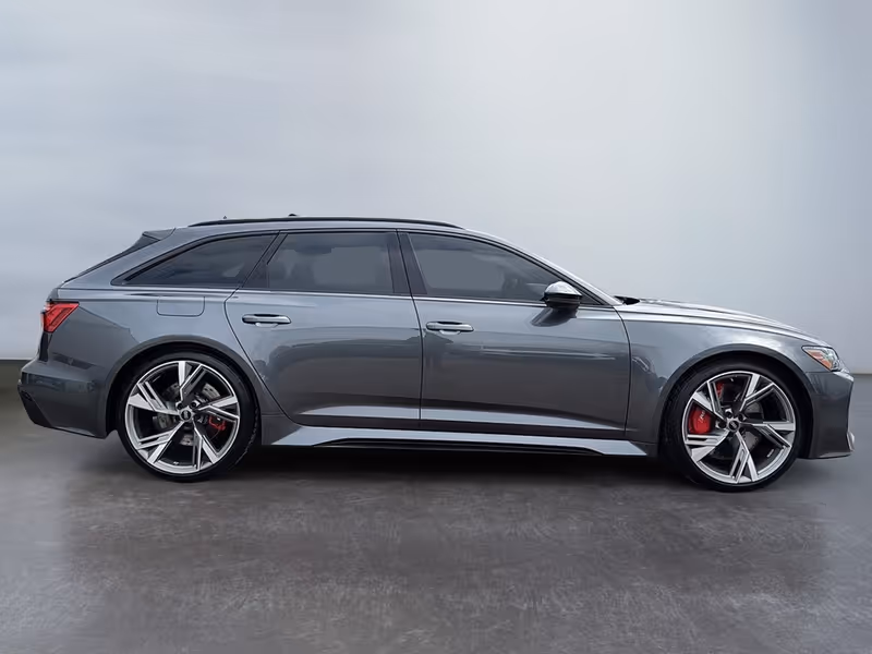2022 Audi RS 6 Avant 4.0 TFSI quattro