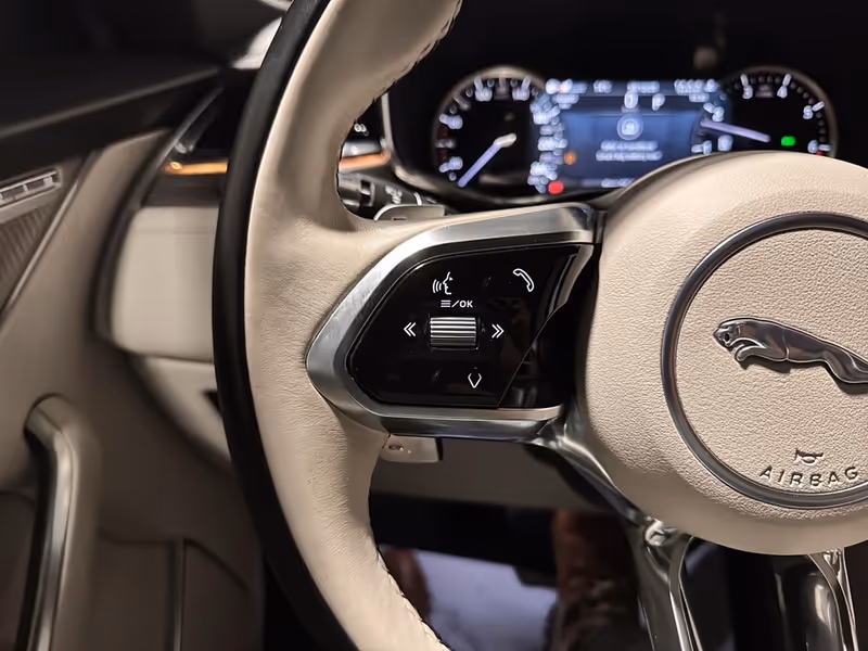 2022 Jaguar F-PACE P250 S