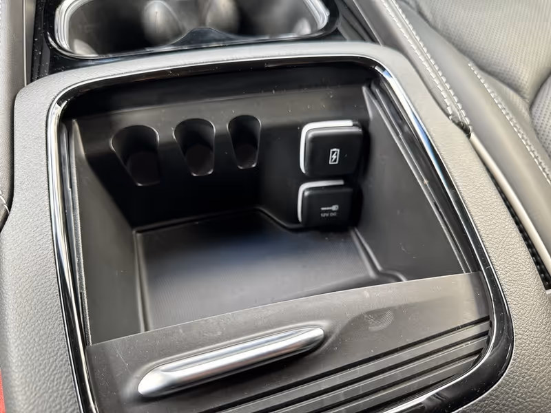 2024 Chrysler Pacifica Hybrid Premium S Appearance