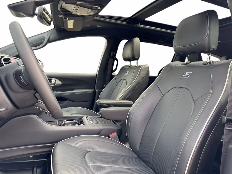 2024 Chrysler Pacifica Hybrid Premium S Appearance