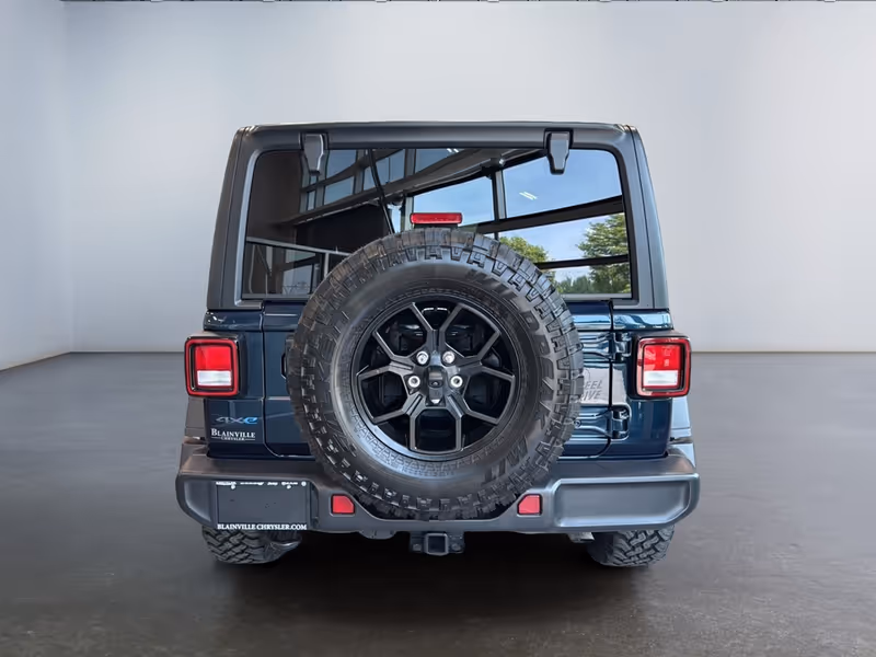 2025 Jeep Wrangler 4xe Willys