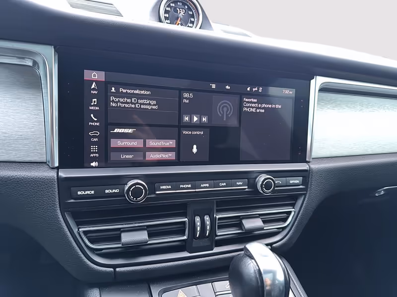 2020 Porsche Macan Turbo