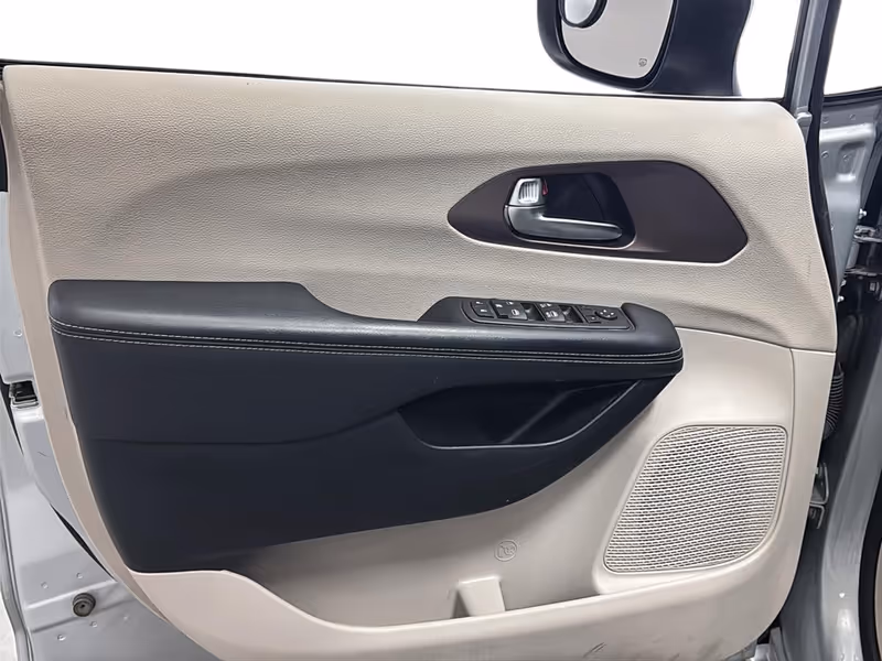 2023 Chrysler Grand Caravan SXT