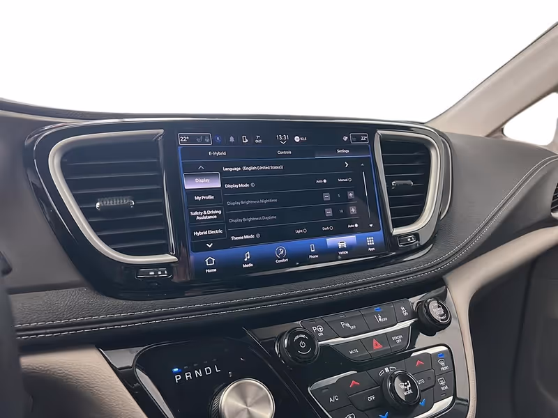 2023 Chrysler Pacifica Hybrid Touring L