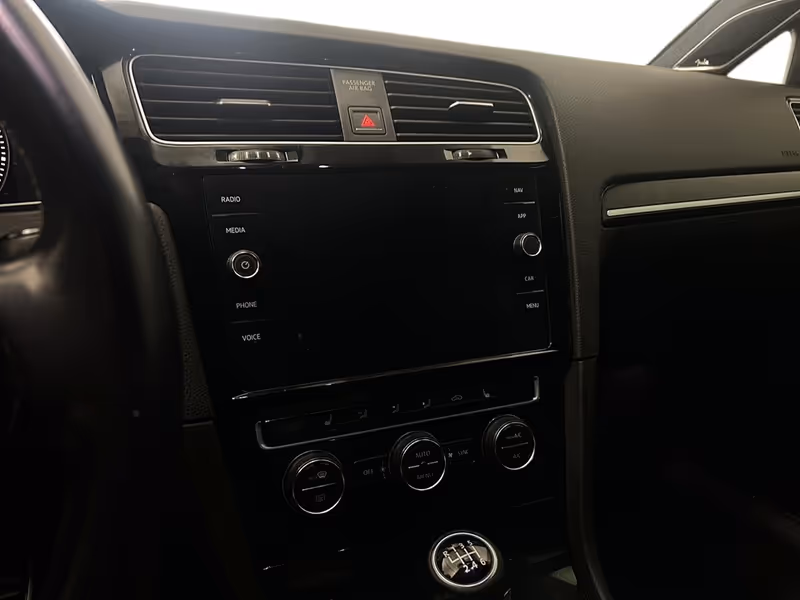 2018 Volkswagen Golf R 2.0T Manual w/DCC/Nav