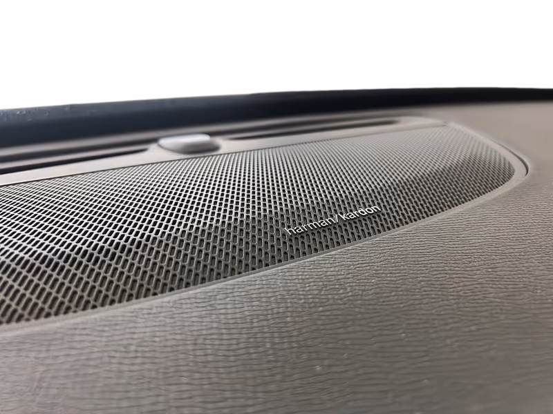 2023 Volvo XC90 Plus Dark Theme