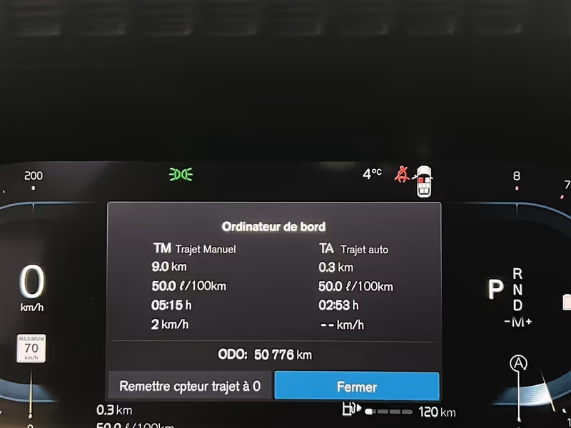 2023 Volvo XC90 Plus Dark Theme