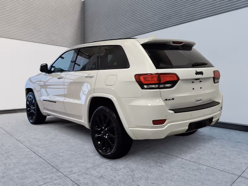 2022 Jeep Grand Cherokee WK Altitude
