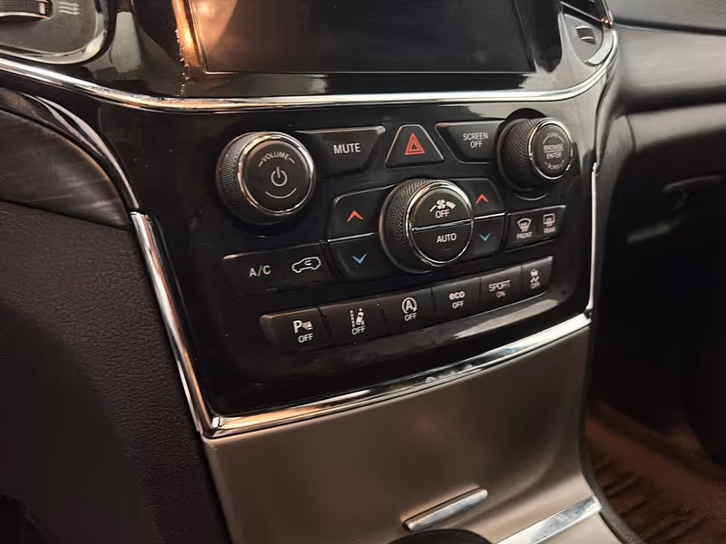 2022 Jeep Grand Cherokee WK Altitude