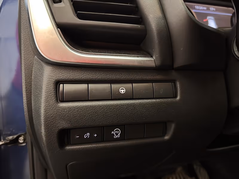 2023 Nissan Rogue SV Moonroof