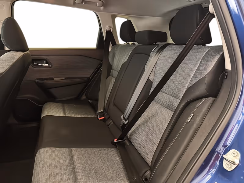 2023 Nissan Rogue SV Moonroof