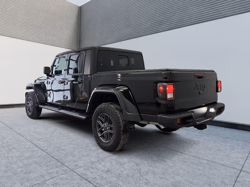 2026 Jeep Gladiator Sport S