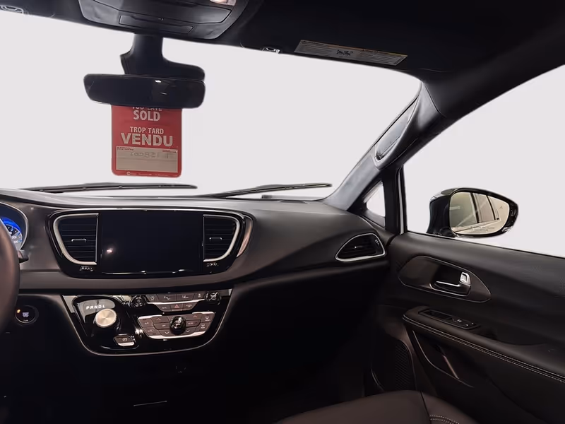 2026 Chrysler Grand Caravan SXT