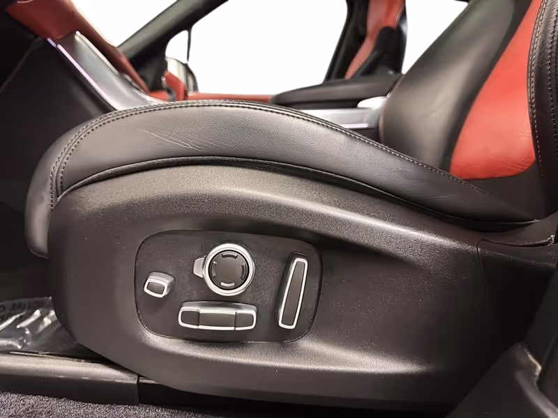 2022 Land Rover Range Rover Sport SVR