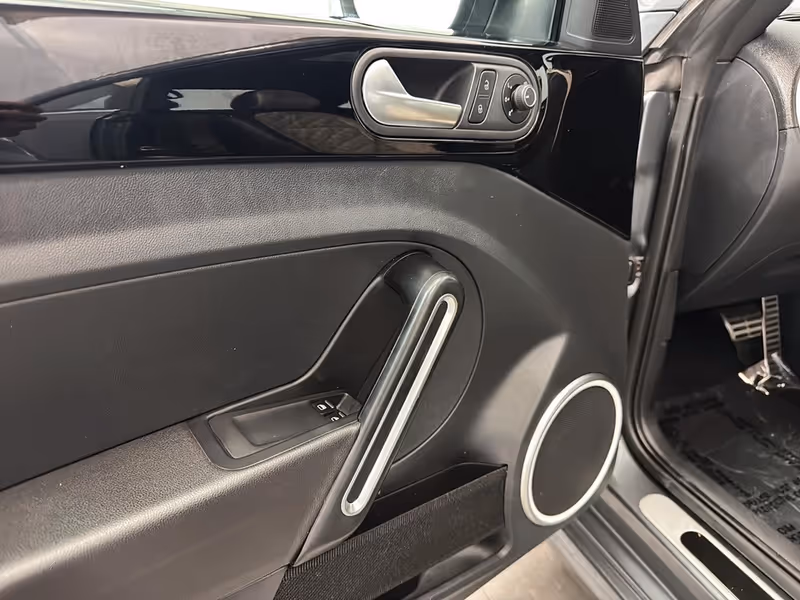 2019 Volkswagen Beetle Wolfsburg Edition