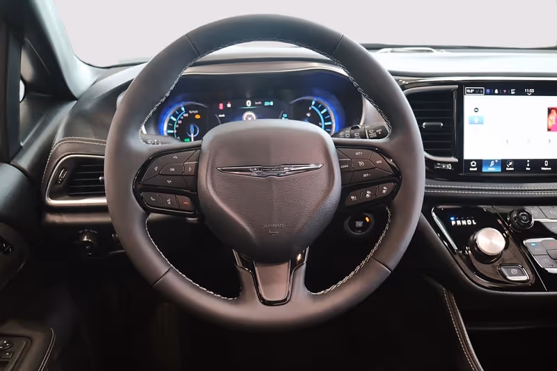 2024 Chrysler Pacifica Hybrid Premium S Appearance