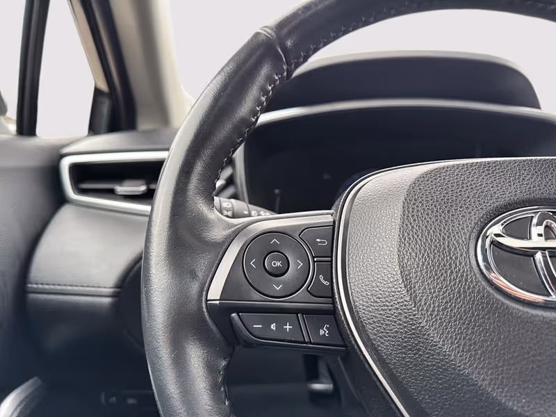 2023 Toyota Corolla Cross XLE