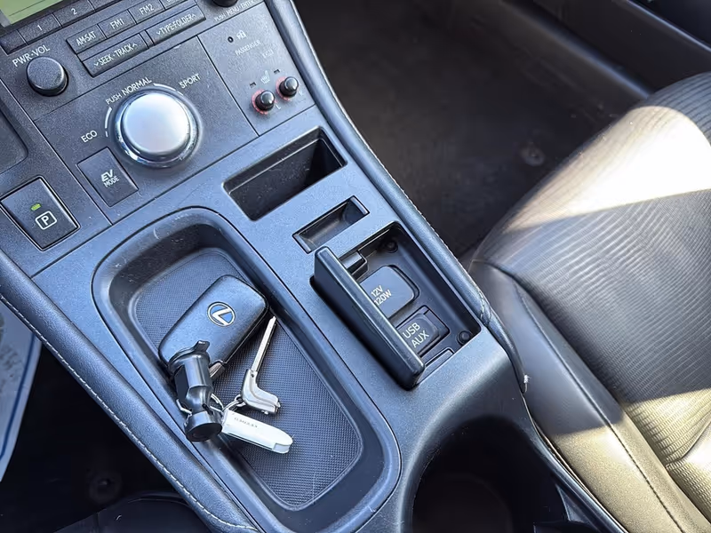 2011 Lexus CT 200h Premium