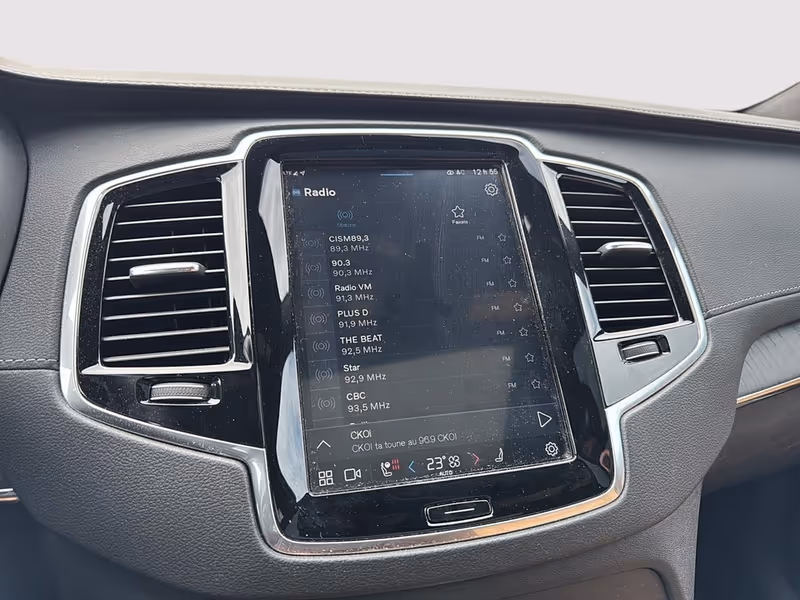 2023 Volvo XC90 Ultimate Bright Theme