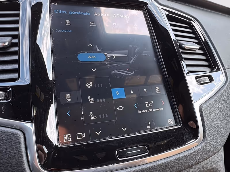 2023 Volvo XC90 Ultimate Bright Theme