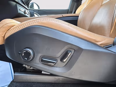 2023 Volvo XC90 Ultimate Bright Theme