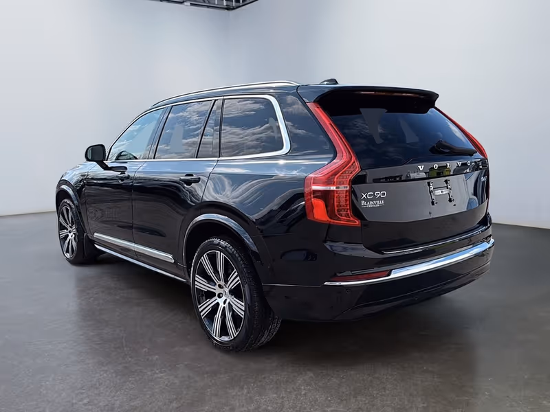 2023 Volvo XC90 Ultimate Bright Theme
