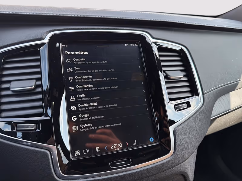 2023 Volvo XC90 Ultimate Bright Theme