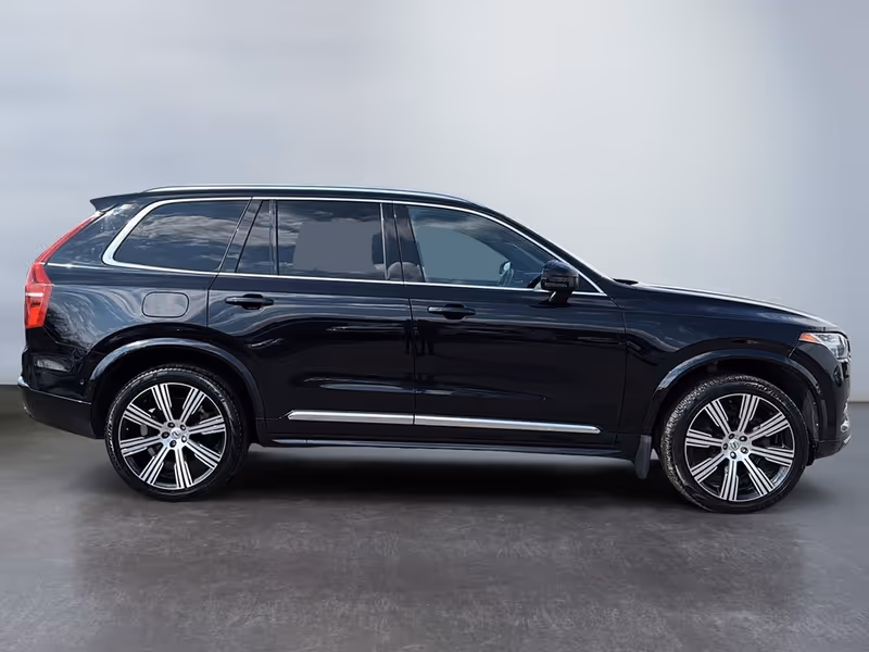 2023 Volvo XC90 Ultimate Bright Theme