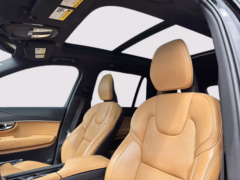 2023 Volvo XC90 Ultimate Bright Theme