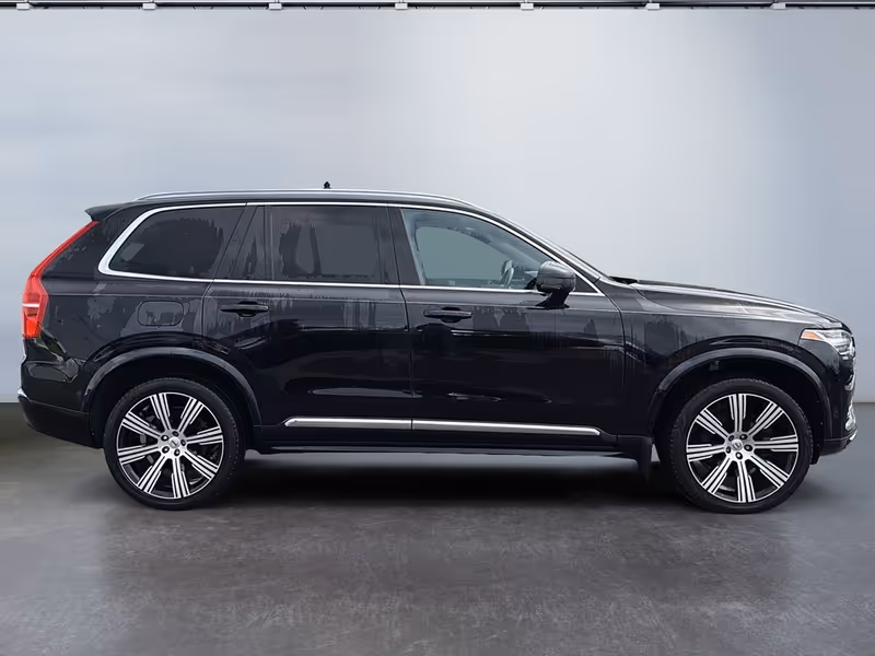 2023 Volvo XC90 Ultimate Bright Theme