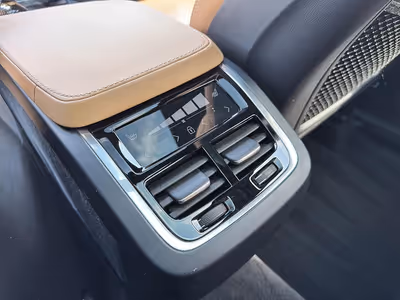 2023 Volvo XC90 Ultimate Bright Theme