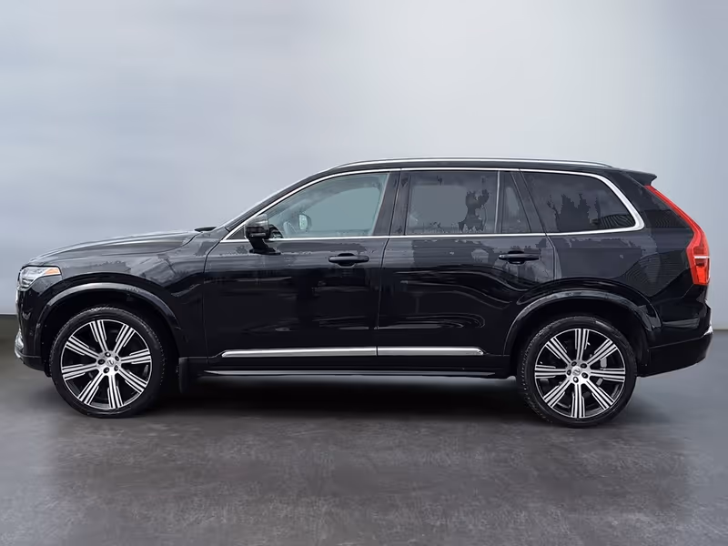 2023 Volvo XC90 Ultimate Bright Theme