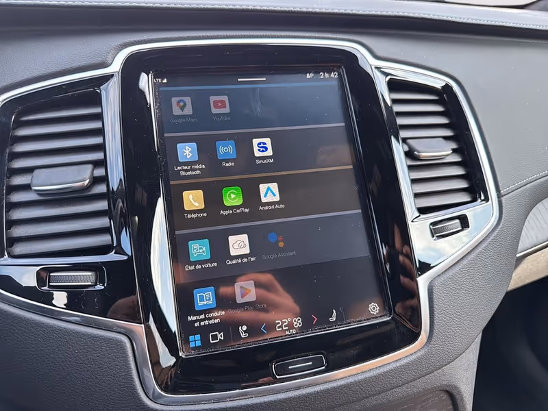 2023 Volvo XC90 Ultimate Bright Theme