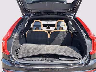 2023 Volvo XC90 Ultimate Bright Theme