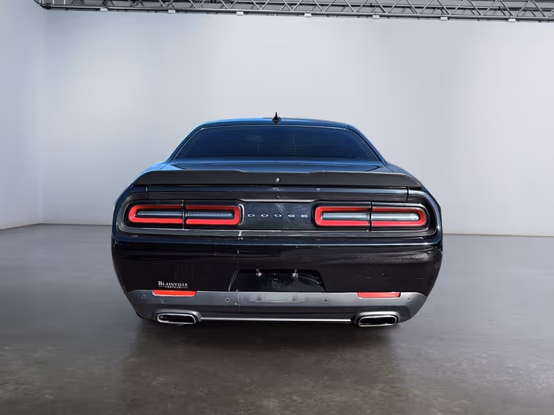 2018 Dodge Challenger SXT Plus